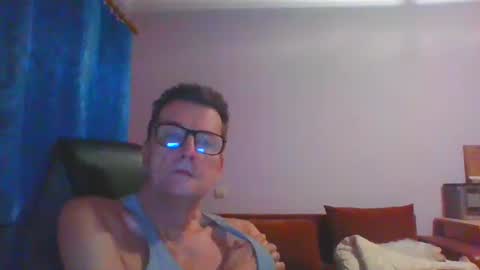 Snapshot of ulmeni4 chatting on January 2026 09:05:02 PM ulmeni4 online show from January 2026 09:05:02 PM