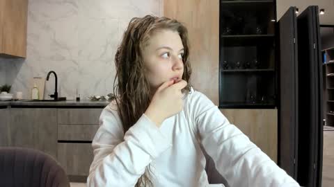 Melena online show from January 2026 02:27:01 AM