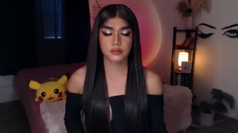 Snapshot of ultimatesexytrans chatting on February 2025 02:07:02 AM Alex online show from February 2025 02:07:02 AM