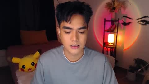 Snapshot of ultimatesexytrans chatting on February 2025 07:35:02 PM Alex online show from February 2025 07:35:02 PM