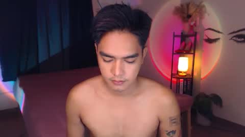 Snapshot of ultimatesexytrans chatting on March 2025 09:32:02 PM Alex online show from March 2025 09:32:02 PM