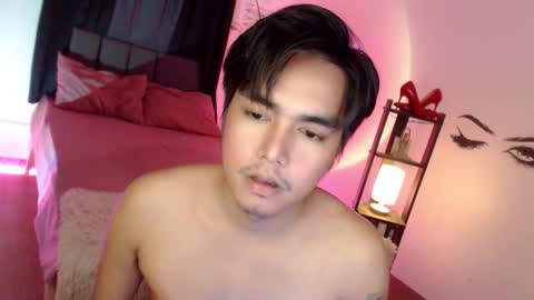 Snapshot of ultimatesexytrans chatting on October 2025 07:34:02 PM Alex online show from October 2025 07:34:02 PM