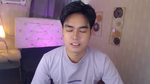 Snapshot of ultimatesexytrans chatting on November 2025 06:29:02 PM Alex online show from November 2025 06:29:02 PM