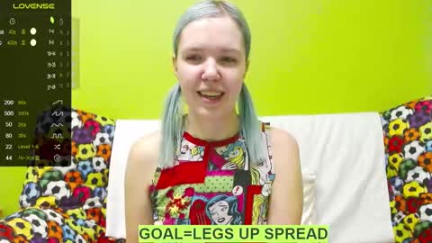 Snapshot of ultra_meow chatting on January 2025 12:05:02 AM Roxy online show from January 2025 12:05:02 AM