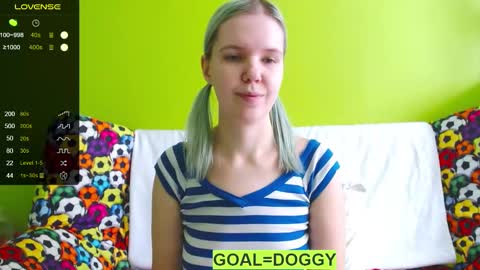 Snapshot of ultra_meow chatting on February 2025 07:04:02 AM Roxy online show from February 2025 07:04:02 AM