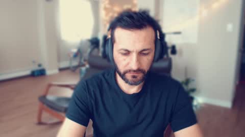 Snapshot of ultratoaster chatting on January 2025 09:36:01 PM ultratoaster online show from January 2025 09:36:01 PM