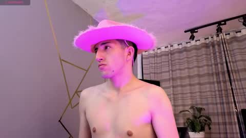 Snapshot of un_sluttyy chatting on November 2025 11:43:02 AM un_sluttyy online show from November 2025 11:43:02 AM