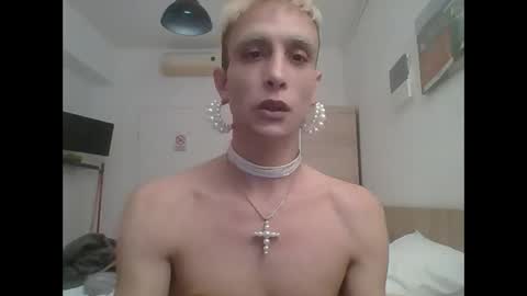 Snapshot of unadiosa chatting on February 2026 08:30:01 AM unadiosa online show from February 2026 08:30:01 AM