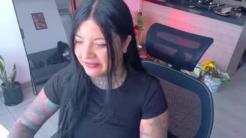 Snapshot of unatatuada chatting on December 2025 07:20:02 PM Franchesca online show from December 2025 07:20:02 PM