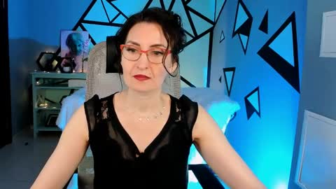 UnaTera online show from March 2026 08:59:02 AM