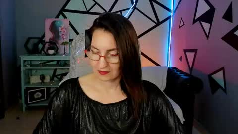 UnaTera online show from June 2026 06:15:02 AM
