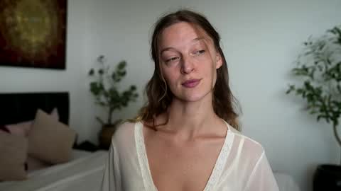 Sasha online show from February 2026 02:05:01 AM