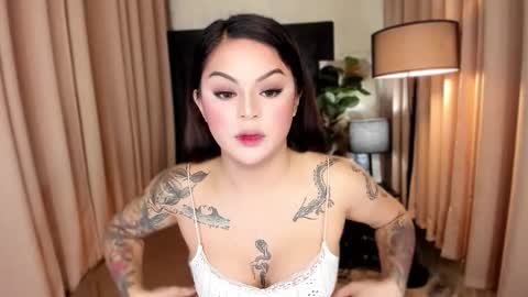 Lady tan online show from September 2025 11:50:02 PM