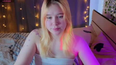 unburntkatniss online show from April 2026 08:08:01 AM