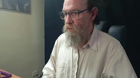 Uncle Hottie online show from April 2026 04:04:01 PM