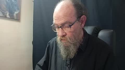 Uncle Hottie online show from April 2026 05:28:01 PM