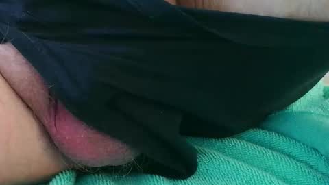 Snapshot of uncut_small_bi chatting on May 2026 03:40:02 PM uncut_small_bi online show from May 2026 03:40:02 PM