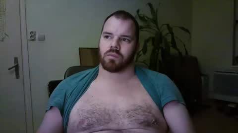 Snapshot of uncut_strong chatting on December 2024 09:39:01 PM Uncut Strong online show from December 2024 09:39:01 PM