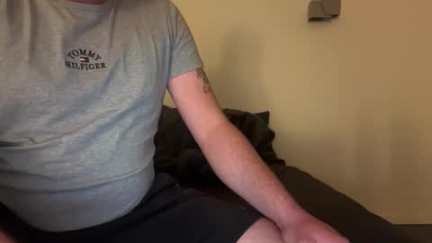 Tom online show from October 2025 01:15:01 AM