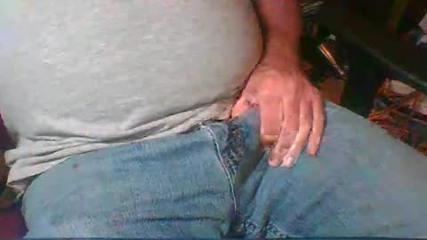 uncutmike7x5 online show from December 2024 02:25:01 AM