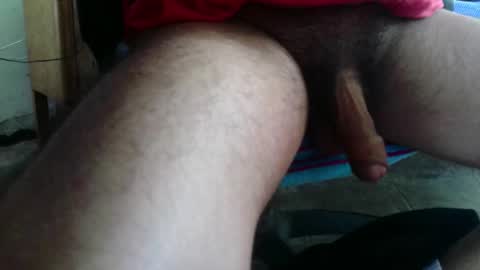 Snapshot of under_thedesk chatting on January 2025 11:20:02 AM Giov online show from January 2025 11:20:02 AM