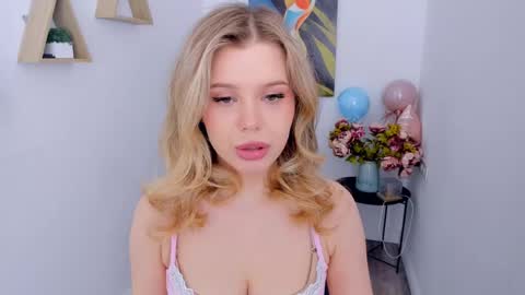 Alice online show from April 2026 07:52:01 PM