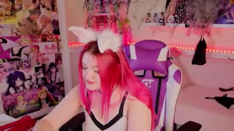 Snapshot of unholy_lady chatting on October 2025 05:29:02 AM Unholy Lady online show from October 2025 05:29:02 AM