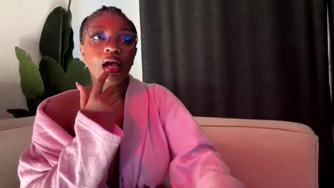 Unholybaddie online show from May 2026 02:14:01 PM