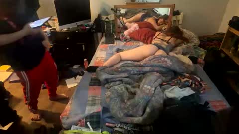 Snapshot of universalhologram chatting on January 2026 05:27:02 PM DnB online show from January 2026 05:27:02 PM