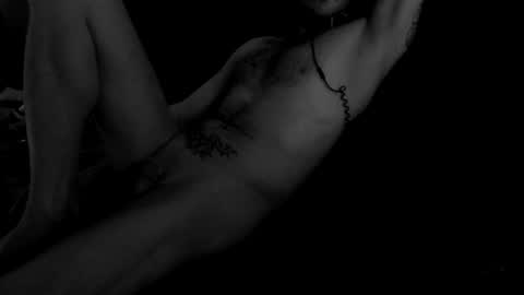 unlitimnaughty_ online show from June 2026 05:05:01 PM