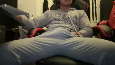 Snapshot of unlobitooenwallstreet chatting on December 2024 03:20:01 AM unlobitooenwallstreet online show from December 2024 03:20:01 AM