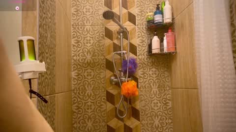 Snapshot of unnabella chatting on January 2025 11:07:01 PM UnnaBella online show from January 2025 11:07:01 PM