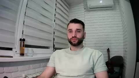 Snapshot of unnknow2024 chatting on April 2026 06:19:02 PM SlavaVibes online show from April 2026 06:19:02 PM