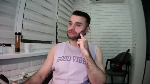 Snapshot of unnknow2024 chatting on April 2026 06:19:01 PM SlavaVibes online show from April 2026 06:19:01 PM