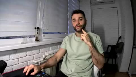 Snapshot of unnknow2024 chatting on April 2026 04:55:01 PM SlavaVibes online show from April 2026 04:55:01 PM