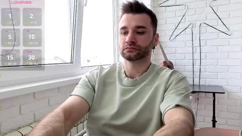 Snapshot of unnknow2024 chatting on May 2026 08:09:01 AM SlavaVibes online show from May 2026 08:09:01 AM