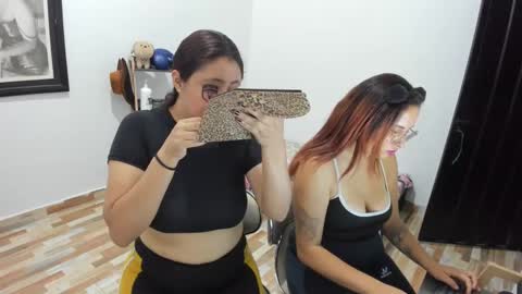 Kary and jhoa online show from January 2025 11:47:01 PM