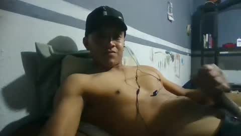 Snapshot of ur855224 chatting on January 2026 05:23:02 AM EL CAMA online show from January 2026 05:23:02 AM