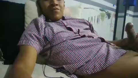 Snapshot of ur855224 chatting on February 2026 01:37:02 PM EL CAMA online show from February 2026 01:37:02 PM