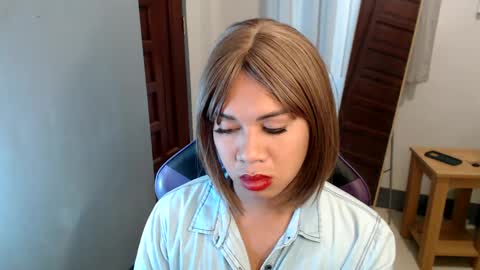 Vee online show from January 2025 03:43:01 PM