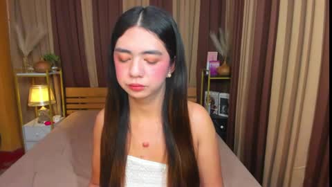 ur_girl_dwalker online show from May 2026 06:54:01 AM