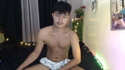 Snapshot of ur_hugechinito chatting on March 2025 10:48:02 PM ur_hugechinito online show from March 2025 10:48:02 PM