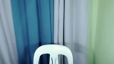 Snapshot of ur_innocent_girlx chatting on February 2025 04:14:01 AM QUEENSY online show from February 2025 04:14:01 AM