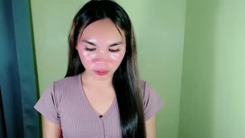 Snapshot of ur_innocent_girlx chatting on February 2025 09:58:01 PM QUEENSY online show from February 2025 09:58:01 PM