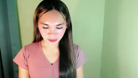 Snapshot of ur_innocent_girlx chatting on February 2025 09:31:01 AM QUEENSY online show from February 2025 09:31:01 AM