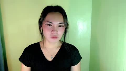 Snapshot of ur_innocent_girlx chatting on March 2025 08:49:02 AM QUEENSY online show from March 2025 08:49:02 AM