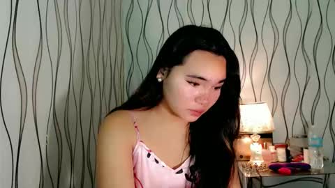 Snapshot of ur_innocent_girlx chatting on January 2026 10:47:02 PM QUEENSY online show from January 2026 10:47:02 PM