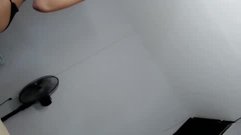 Snapshot of ur_julie chatting on January 2026 02:20:01 PM Cleo online show from January 2026 02:20:01 PM