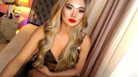 Snapshot of ur_sassygirl chatting on February 2025 12:43:01 AM Kath online show from February 2025 12:43:01 AM