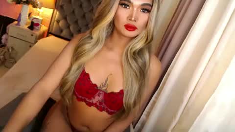 Snapshot of ur_sassygirl chatting on February 2025 08:39:01 AM Kath online show from February 2025 08:39:01 AM